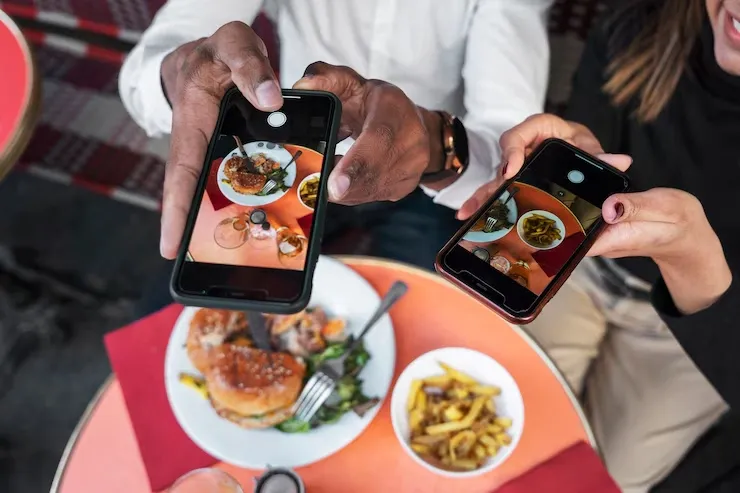 digital marketing in restaurant industry.webp